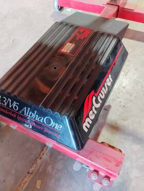 Mercruiser O5c90827 4.3 V6 Engine Cover