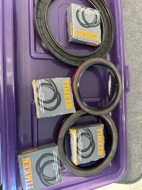 471466 Timken Random Container Of New Oil And Grease Seals For Engines Six #471466