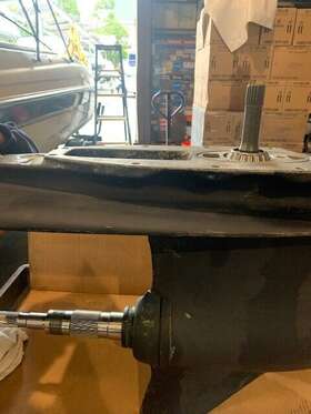 22079943 Volvo Penta Dph-d1 1.96 1 Duoprop Sterndrive Lower Used See Photos