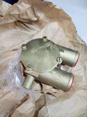Volvo Penta 857451 4.3 5.0 5.7 Early Red Engines 80s - 93 Raw Water Pump