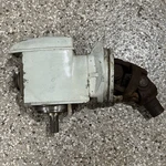 Volvo Penta 275A Upper Gear Unit 270 280 290 26 Spline Bolt .. Fixed Price $449.00.